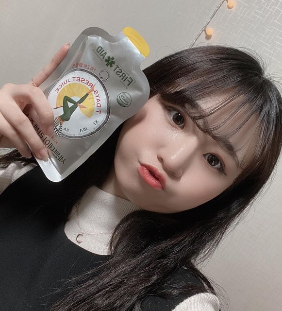 🐽𝓗.𝓻𝔂𝓮𝓸𝓷𝓰🐽 on Instagram: "#협찬 #제품 오랜만에 인사드려용!!👏🏻👏🏻 요번에 소개할 제품은 바로바로!!!👇🏻👇🏻 퍼스트 + 에이드 세븐데이 리셋주스라고 해용!!🤪🤪