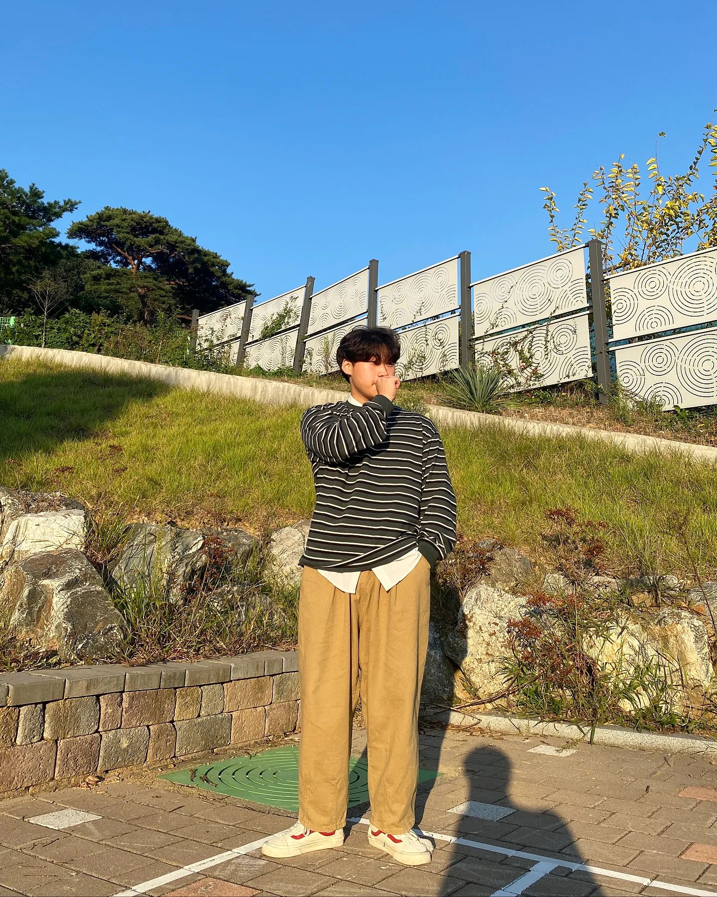 맨날 이런 날씨면 좋겠다🤭
.
.
.
.
.
.
그림자 yi___hun