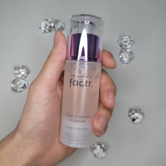 진아 on Instagram: "#협찬 마스크를 착용하는 시간이 늘어 피부가 약해지고 있다는 걸 느껴서 피부 코어를 강화시켜주는 무자극 고기능성 앰플을 소개하려고 해요 더 뷰티풀 팩터 코어 앰플은
