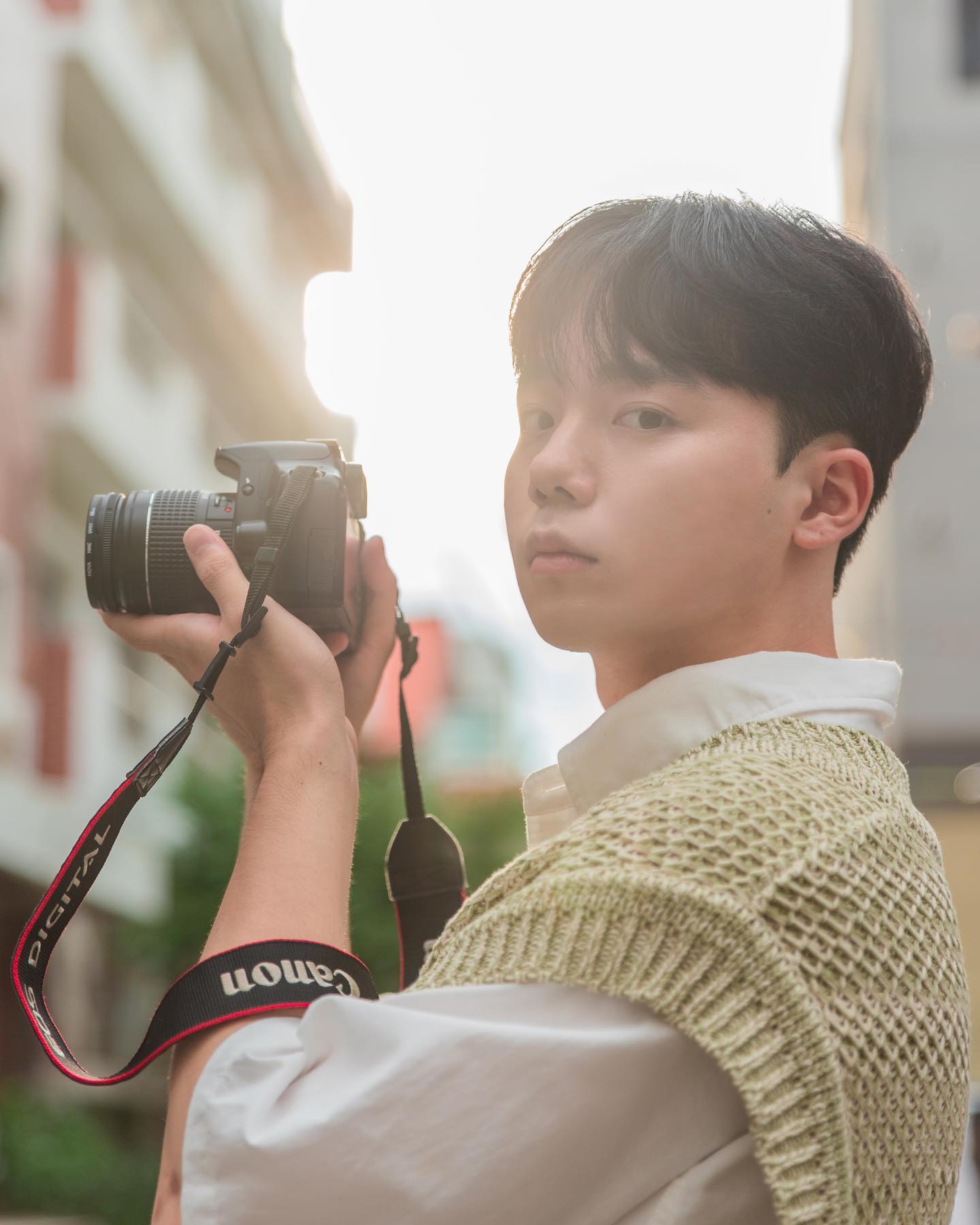 가을이니까 촬영 마지막 피드

Photo : h_taekki 
Hair : chlena.sung

.
#스냅 #스냅촬영 #문의 #일상 #데일리 #데일리코디 #캐주얼룩 #캐주얼코디