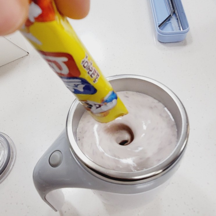 전동 쉐이커 알아서 섞어주는 브라이프 자동 텀블러