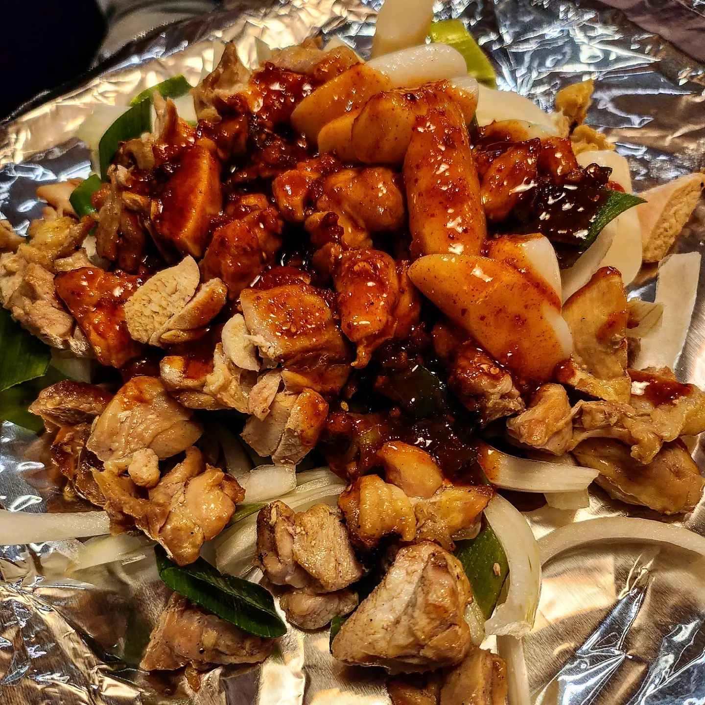 야채닭살볶음 맛집 #따봉직화구이

1인분 6000원이고
다먹고 볶음밥+치즈까지 뿌시면
술이 술술 들어가용😘

갠적으로 왕닭꼬치구이 2500원
요거 소금구이도 좋아하눈뎅
 
1차로 많이먹고가서그런지
많이 못먹어서 아쉬웠어요!!

#동래맛집