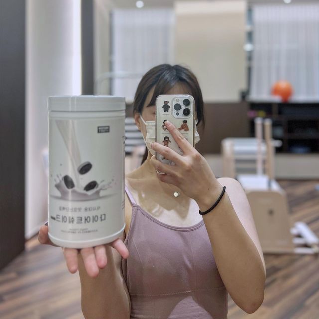 @from_holy on Instagram: "🌷식사대용 맛있는 단백질 다이어트 쉐이크🌷 프로틴쉐이크는 오랜 기간 다이어트쉐이크 및 아미노산, 순수한 단백질 등 다양한 종류의 건강 식품을 판매하고 있는 쇼