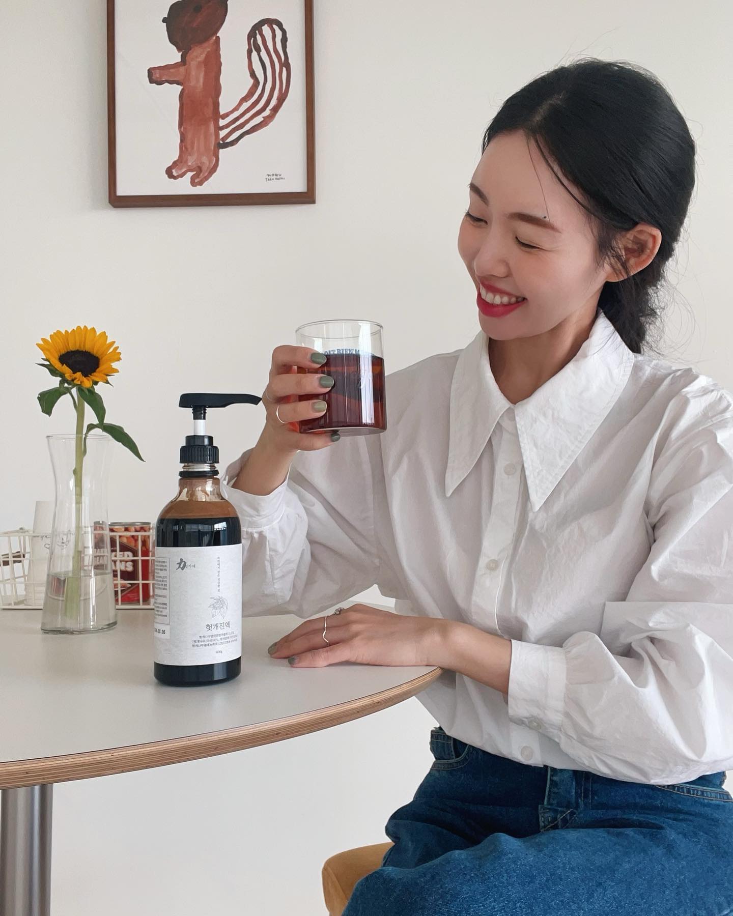 -
헛개진액 협찬사진 열촬한 거
아까워서 피드에라도 올릴래,,

숙취에 엄청 좋다는데 알쓰라서
아마도 영영 알 수 없을 감각ㅋㅋ

.
.
.

( #힘가네헛개진액 구매하셔도 저에게 
따로 주어지는 커미션은 없습니다🙂)

#나근데
#머리청학동이네