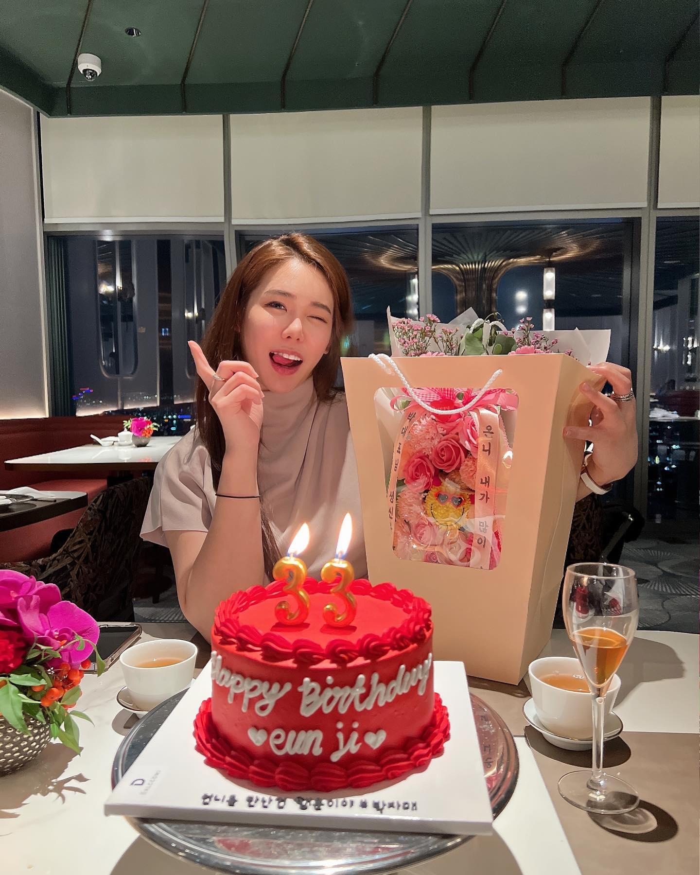 #happyday ❣️❣️❣️
#사랑해❤️
#생일잔치 #HBD 
#birthday #돈 #속물 
#조선팰리스 #조선팰리스홍연 
#겟올라잇