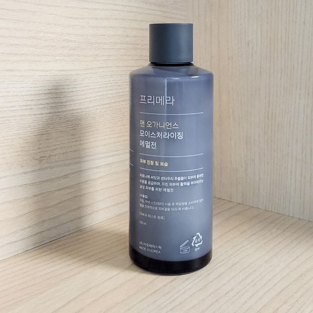 최고피부 on Instagram: "오늘은 '프리메라 맨 오가니언스 모이스처라이징 에멀전' 이라는 남성용 로션을 소개해드릴께요. 😄 -자연유래성분이 적음 -강하지 않고 편안한 남성적인향 -부담없이
