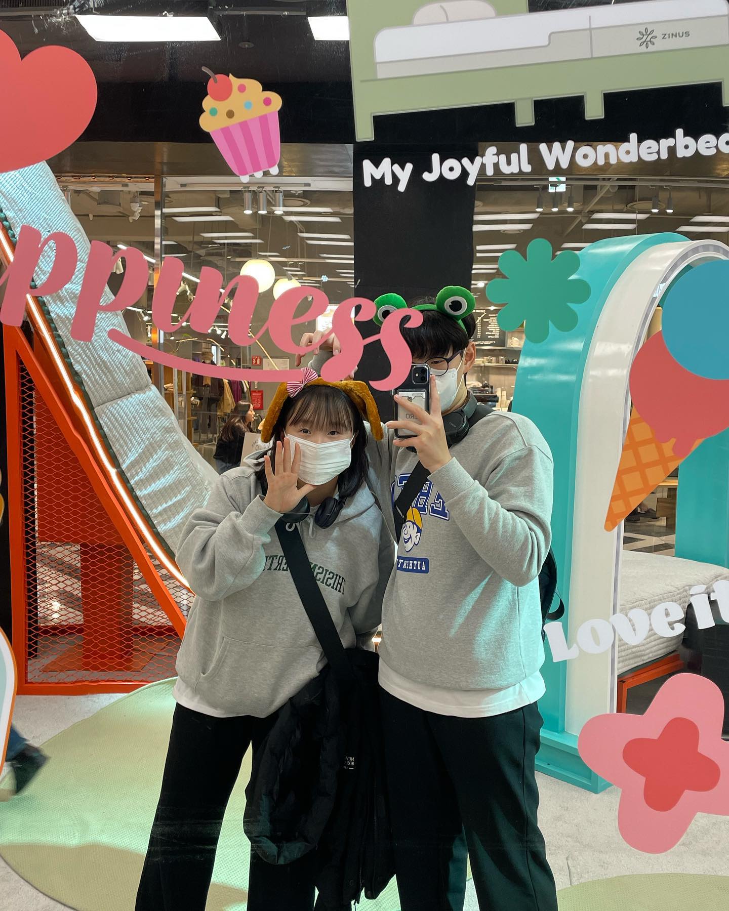 찌원이랑😎😻

#지누스 #지누스원더베드 #현대백화점지누스