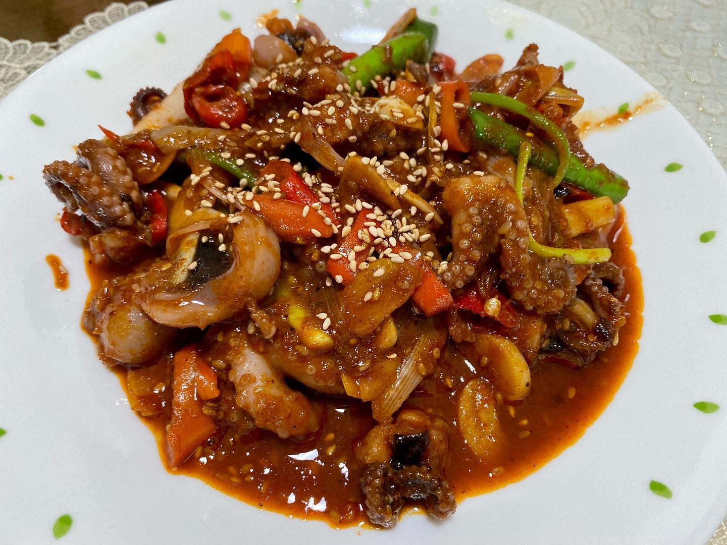 #협찬 #찬누리 #쭈꾸미밀키트

매운맛이 생각날때 먹었던 #쭈꾸미볶음
명란마요와 함께 주문해서 함께 먹으니 너무 맛있더라👍🏻
스트레스가 확 풀리는 기분😆

맵찔이지만 맛있게 매워서 씁씁거리며 끝까지 먹었당 ㅋ

✔️화끈한쭈꾸미 300g 8,900원
✔️명란마요 500g 7,900원

https://naver.me/xagJDFRW
https://naver.me/xr6tgx4C

#channuri#명란마요#쭈꾸미#쭈꾸미볶음#명랑젓#명란젓갈#명란젓요리#명란젓구이#백명란젓#반찬#젓갈반찬#반찬가게#반찬스타그램#반찬맛집#스토리앤체험단#스토리앤
