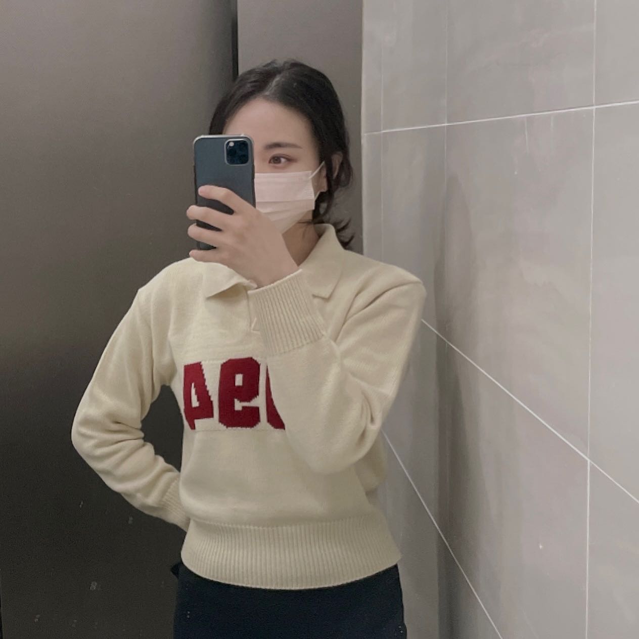 엣헴!! 저도 94년생입니다!!
94년생인척 해보긔,,ｦヲｦヲｦヲｦヲｦ
요즘 날씨가 너모너모 추워졌어요~ 핫팩 필수가 되어가는 것 같은데 정말이죠 손이 차가운 저한테는 사막의 오아시스 존재랄까요🥹🥹
감기조심하세요오~~