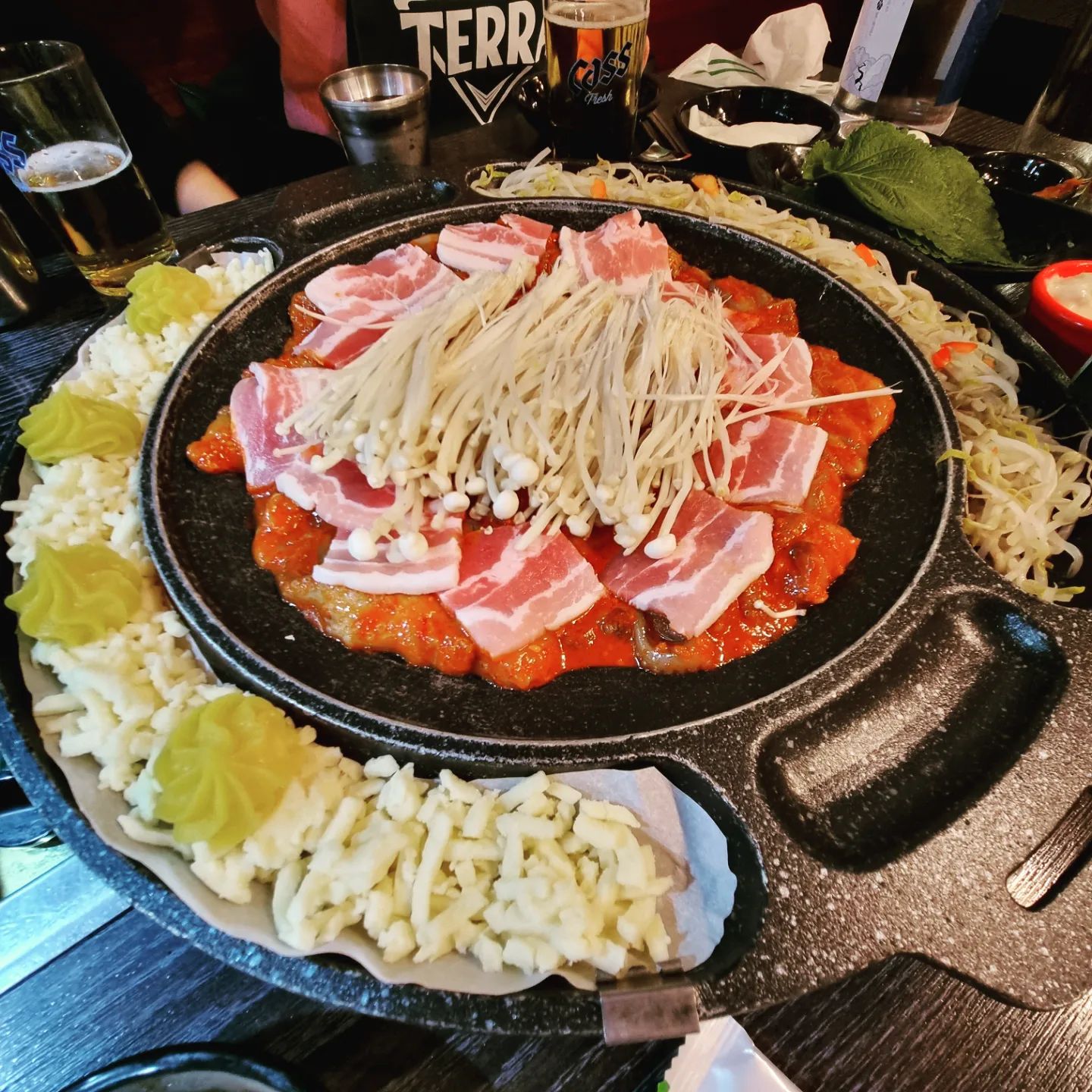 미리하는 생파🥳
천호동 쭈꾸미골목에 가서 쭈꾸미 배터지게 먹고옴~간만에 배터지게 먹었네ㅋㅋㅋ
우린 또 너무 즐거웠자낭~~🐙🐙
#생파#천호역맛집#쭉삼이#리치골드#쭈꾸미삼겹살#너무맛남