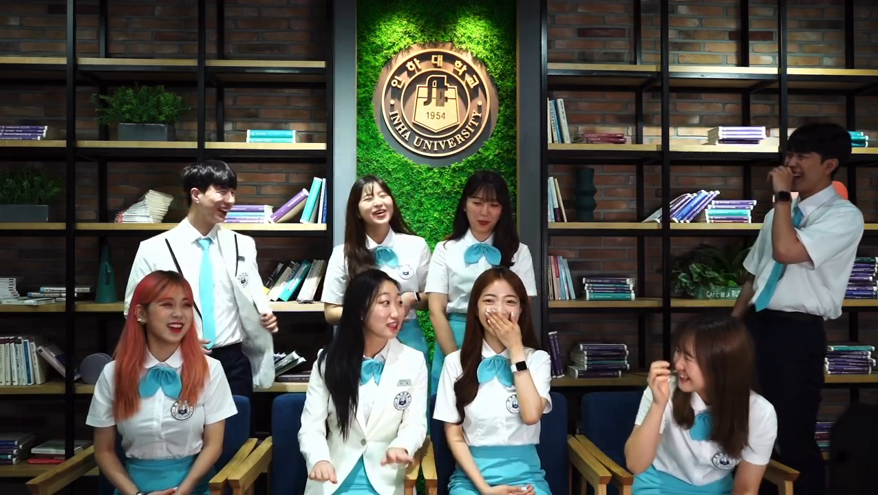 7월에 영상 촬영할때
액션할때마다 배에서 꼬르륵 소리 나서 나때매 3번 다시 찍었는데 
이 영상을 다시 보니 꽤 긔욥자나 ㅋ ㅠ
우리 다들 파릇파릇