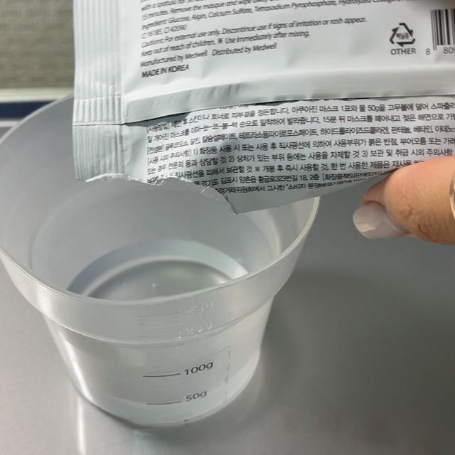 ๑･̑◡･̑๑ on Instagram: "#써모슈티컬 #아쿠아진마스팩 ✔️이 아쿠아진마크팩은 에스테틱, 병원 등에서 실제로 사용하는 메디컬 스킨케어 브랜드랍니다😲👍🏻 👉🏻아쿠아진 마스크