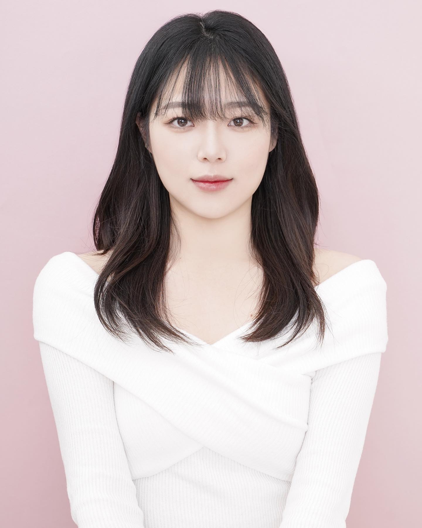 네 양심이 없지만 #증명사진 업데이트 했습니다🌝
(지갑잃어버려서 업데이트 했어여..)