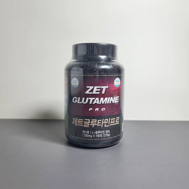 문건 on Instagram: "#광고 #제트글루타민프로 . . . . . 글루타민은 단백질을 구성하는 아미노산의 일종입니다. 글루타민은 혈액 내 아미노산 질소의 30~38%, 근골격에서 60%를 차지하고 있는 우리