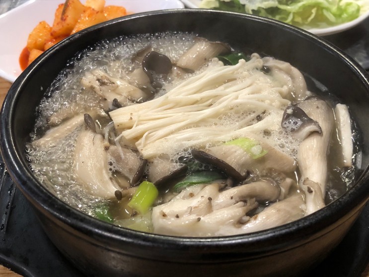 수유역 골목 숫총각버섯집 버섯탕과 뚝배기불고기