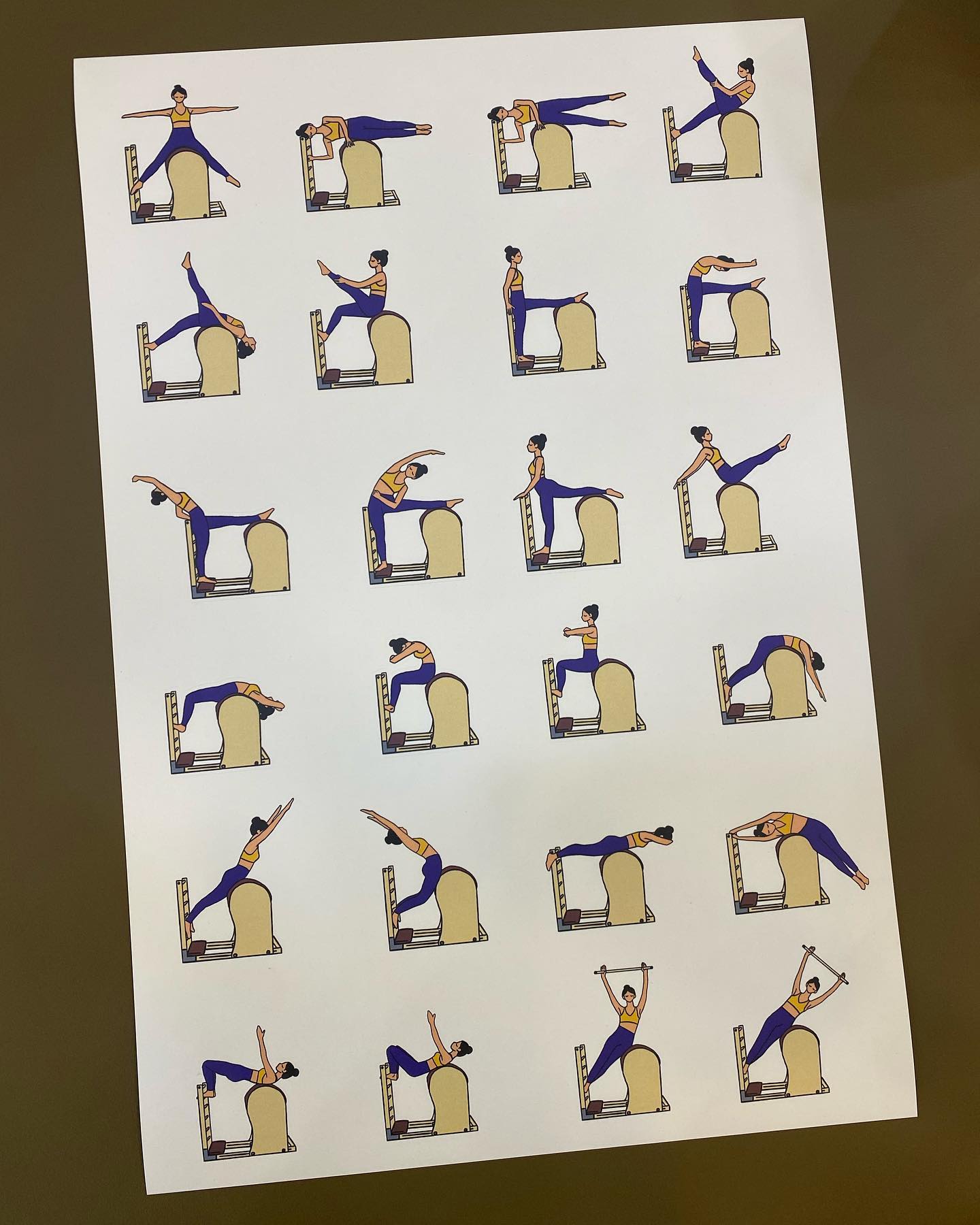 내가 그리고 칼선도 하나하나 다 따서 만든 필라테스 스티커!! 왕크고 왕귀욥다.. ☺️

사실 이만큼 클줄 몰랐는데요.. (외면) 너무 커서 좀 놀랬고요.. 어쩐지 좀 비싸더라.. 혹시 갖고싶으신분? 🥸