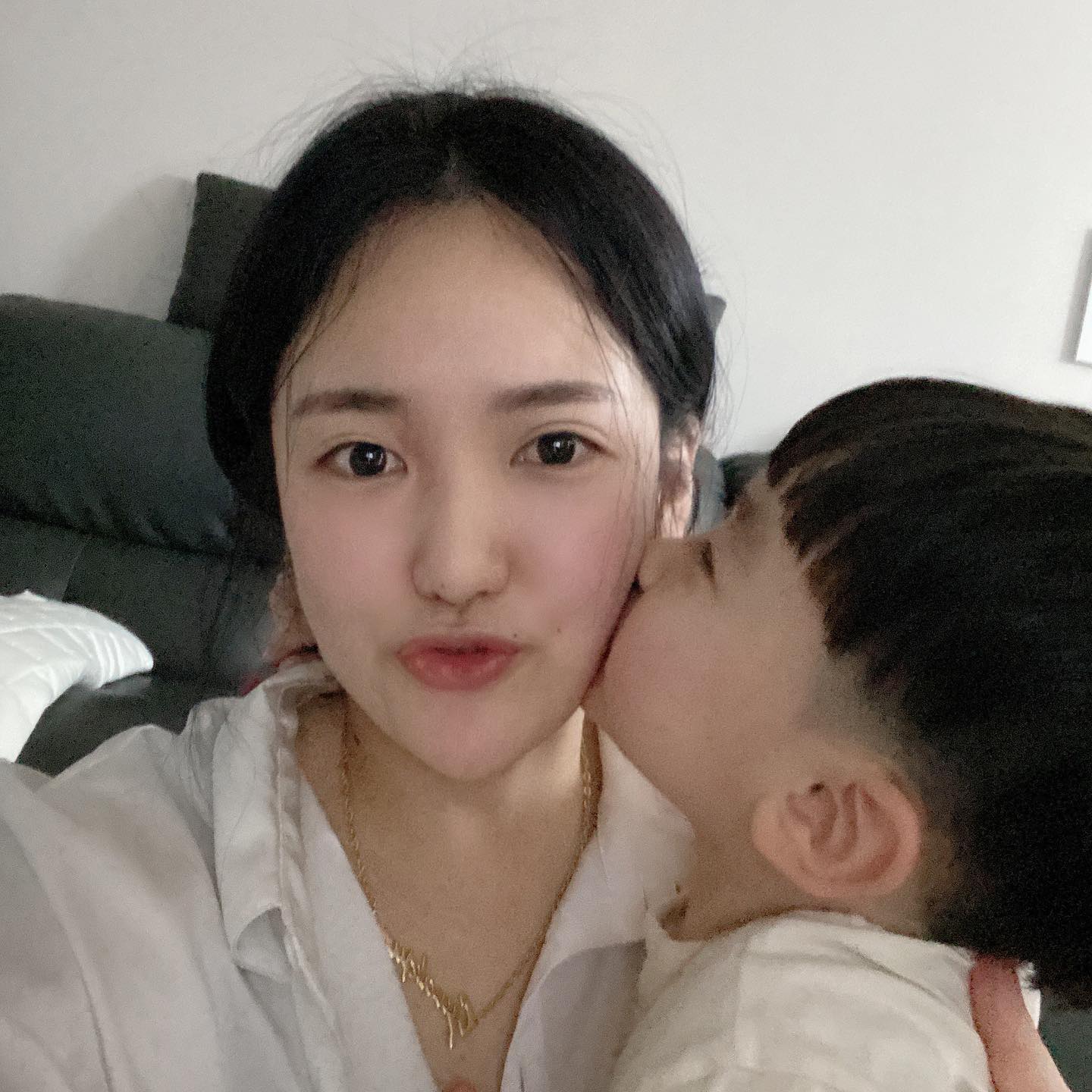 엄마와아들
물론 사진은 엄마 위주 😙

#엄마껌딱지아들 
#하루종일엄마엄마엄마엄마
#안보이면엉엉엉어어엉어엉