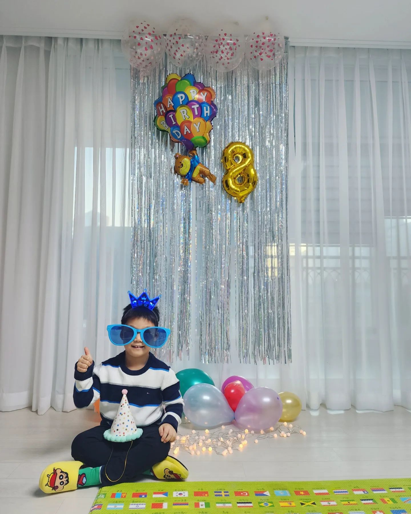 #오늘은네가꽃이야#생일축하해🎂

2022.12.7.
매일 생일이었으면 좋겠다는 우리 귀욤이.
엄빠 결혼기념일 다음날이 생일인 덕분에 줄줄이 
파티 ing. 우리 쪼꼬미 많이 컸다 진짜. 
생일 축하해 우리 아가. 🤩 사랑해.🫶

#생일파티준비#똥손엄마의노력#8살생일
#이른둥이성장#크느라고생했어#행복하자❤️