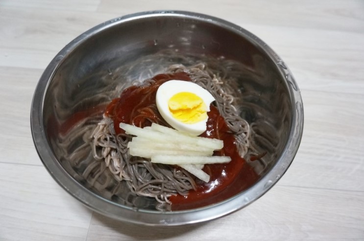 여름대표식품 100%제주 순메밀면 동치미육수냉면과 비빔냉면