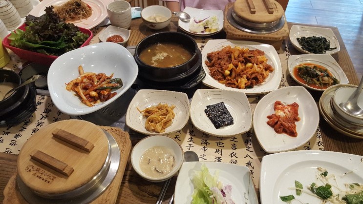 신림고시촌맛집 - 신림숨은맛집 둥구나무에서 제육쌈밥정식