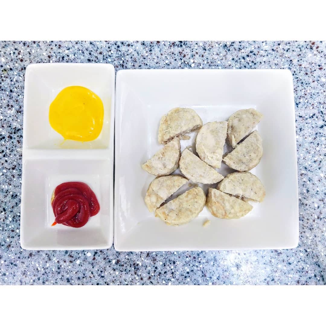 일상이 아니어도 괜찮아, on Instagram: “이런 피드여도(?) #다이어터 생활 5개월째. 나름 #닭가슴살 계의 #백주부. 이것저것 다 먹어봤는데 몇 주 먹고나면 언제나 gg. . . 스테이크식이며 뭘 먹어도 유지가 힘들어서 생선만 먹고있었는데 #인생슴살 찾음! . . N년차 다이어터님이…”