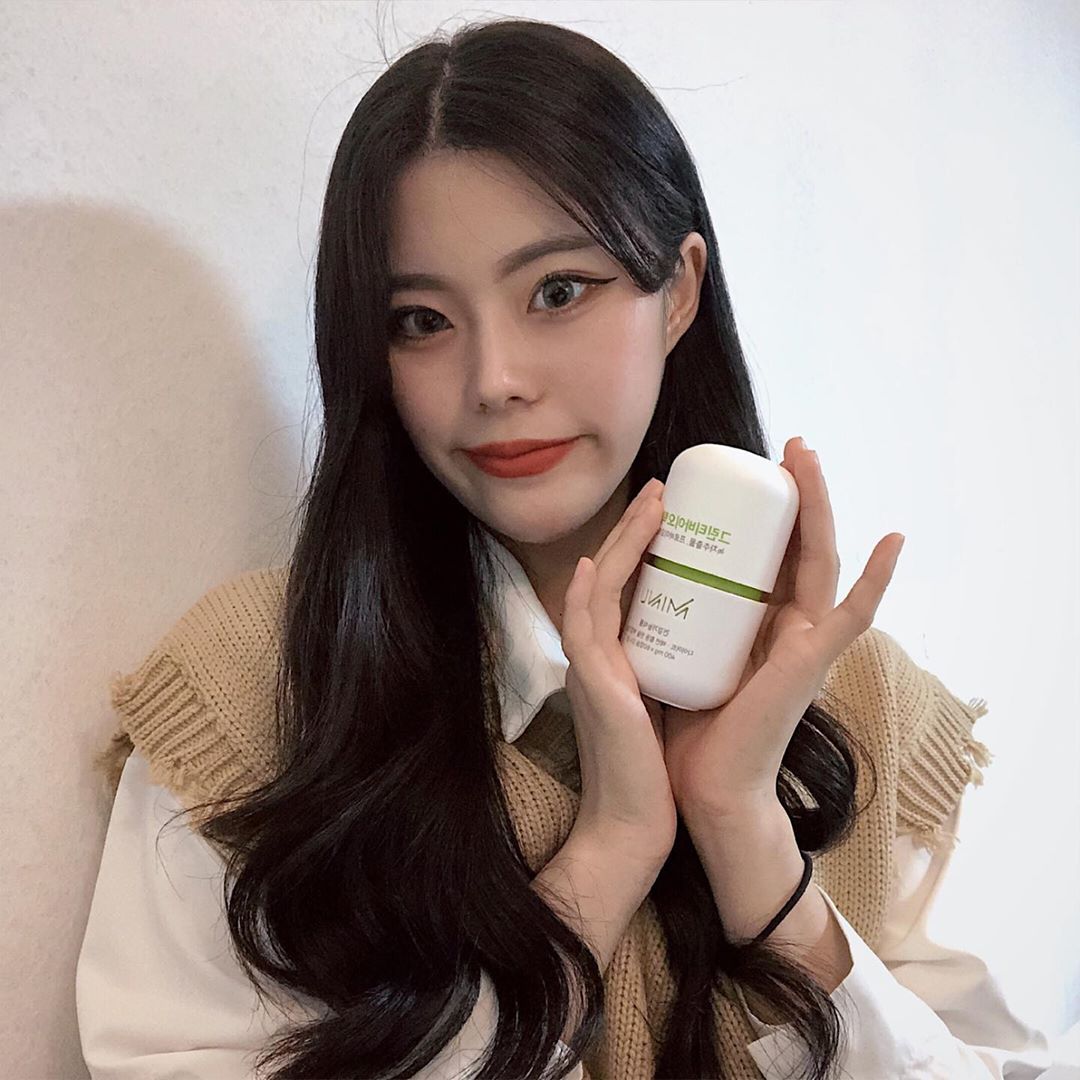 예진𝕐𝕖𝕙𝕛𝕖𝕖𝕟 on Instagram: “🌿 #미누그린티바이오틱스 🌿 녹차 유산균으로 장을 건강하게 해주고 녹차 카테킨으로 체지방 감소해주기 💖 하루에 한번 두알씩만 먹으면 되서 너무 간편하고 착색료,합성향료,감미료를 안써서 더 좋다 •'-'•)و✧ . . . #미누 #minu…”