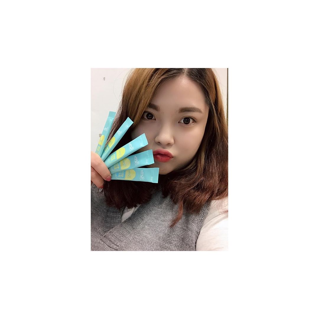 연이 on Instagram: “탄수화물&지방 분해를 한 번에 빠샤👊🏻 . . ❤️ 묵직한 몸을 가볍게- 💙 답답한 속을 편하게- 지방분해효소 [라파아제] 🌿GRN+ 밸런스 효소핏🌿 . . 하루 한포 밸런스 효소핏-💛 ✔️편안한 속을 위해 ✔️영양흡수를 위해 ✔️가벼운 화장실을…”