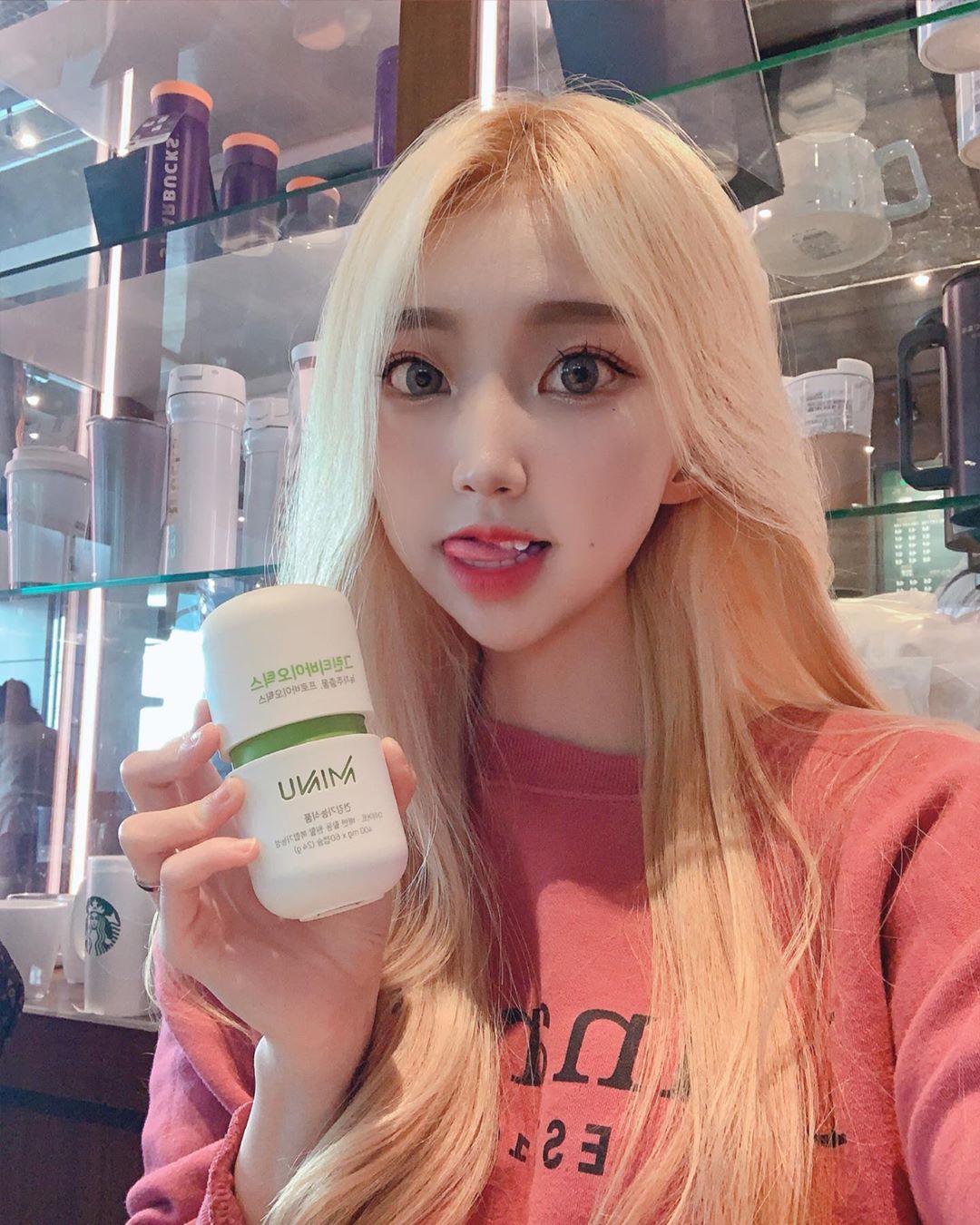 🅢🅐🅔🅜🅘(22) on Instagram: “그린티 바이오틱스👈🏻 요즘 너무 잘 먹고 다녀서 얼굴도 붓고, 몸도 붓고  체지방 붙었는데🥺요 아이로 🏃🏻‍♀️과  함께 관리중~ 덕분에 매일 화장실과 사투...👏🏻 . ✔️특허균주5종 함유 ✔️한가지균주가 아닌 유산균 혼합분말 12미누 ✔️장건강과…”