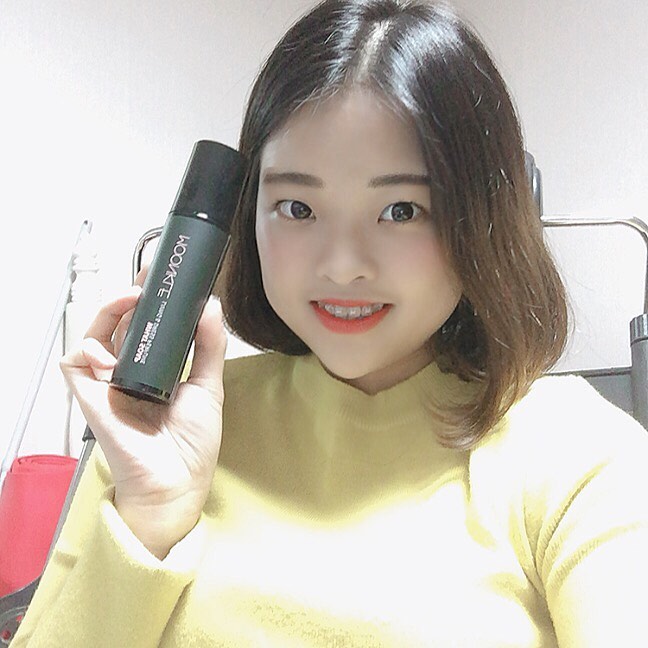 @lovely47_ on Instagram: “#뭉클 #뭉클섬유향수 #섬유향수 #섬유 탈취제 #뭉클 향이름 #리뷰쉐어 #ad  제가 받은 향은 뭉클 왓 숍이라는 것을 받게 되었어요! 이름부터가 뭔가 끌리는 향을 끌거같은 이름으로 제 마음에 들게 하였는데 향 역시도 부드럽고 비누향같은 아기향이…”