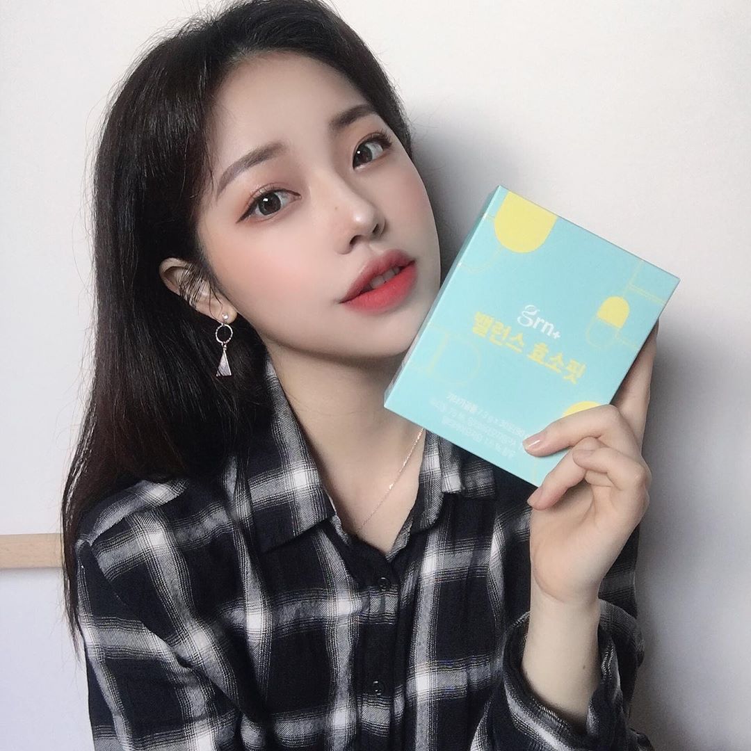 힂니 on Instagram: “먹는 양 줄면 소화나 배변 등에 문제가 생기기 쉽다구용😢 효소의 불편한 냄새는 잡고, 상큼한 레몬요거트 맛으로 맛있게 즐길 수 있는 지알엔 밸런스 효소핏으로 간편하게 관리하세용! * 본 게시물은 지알엔으로부터 무료로 제품을 제공받아 작성된 글입니다.…”