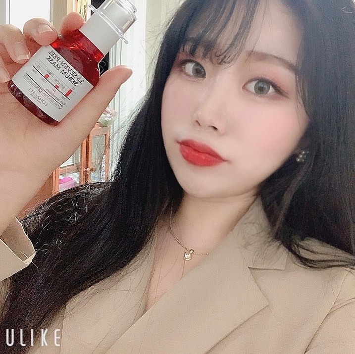 나린 on Instagram: “. 🌷#로하셀3_5세븐필세럼마스크🌷  내 최대 피부고민 블랙헤드 스무스하게 녹여버린 고농축세럼 일주일에 한번 1분 홈케어로 각질 블랙헤드 탈출이라니ㅜㅜ 피부에 얹고 부드럽게 피지를 녹여주면 수분입체막을 씌워지면서 제주산소수로 청량한 보습감까지…”