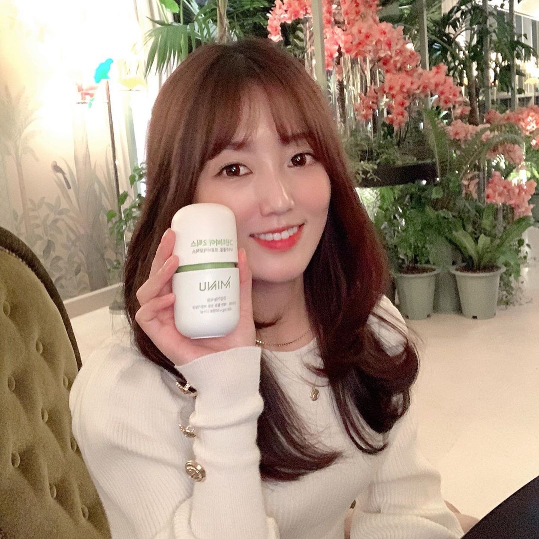 @perle__de__mer on Instagram: “_ 핑크 그린 라인 다음으로 꾸준하게 잘 챙겨 먹으면서 효과도 톡톡히 보는 미누 그린티바이오틱스 🌿 ⠀ 배변활동에 도움을 줄 수 있는 다양한 유산균과 체지방 감소에 도움을 줄 수 있는 녹차추출물 카테킨이 포함되어 있는 건강한 다이어트 보조제에요 ღ…”