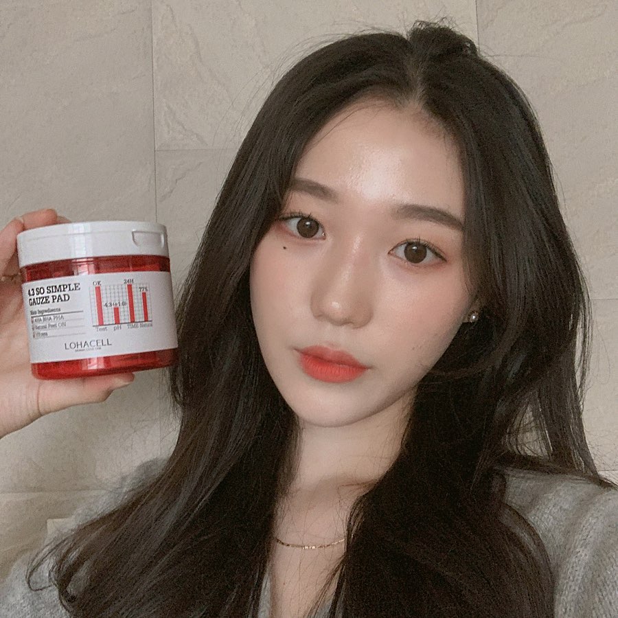 양민지 on Instagram: “[로하셀] 쌍욕패드 4.3 쏘 심플 거즈 패드💊 시험기간이라 잠도못자고 민감한날이라 예민하고 급트러블 때문에 고생했었는데 개인적으로 진정패드중에서 갑!!🧚🏻‍♂️ #로하셀 #lohacell #쌍욕패드 #로하셀 쌍욕패드 #4_3쏘심플거즈패드…”