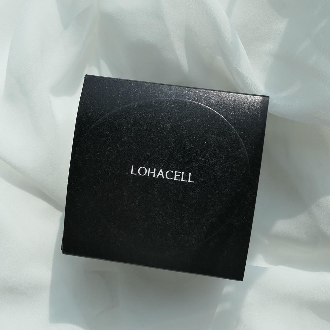 Park Hyomin/Cindy (cindy_ming) on Instagram: “#데일리메이크업#로하셀##lohacell#로하셀조약돌쿠션#조약돌쿠션#리얼피팅쿠션#로하셀쿠션 #지속력갑#뷰티스타그램#무상제공 . . 지속력 48시간을 자랑하는 로하셀 쿠션책크 조약돌쿠션 신디 피부21호 찰떡스!! 쫀쫀하고 매끈한 피부표현 대박…”