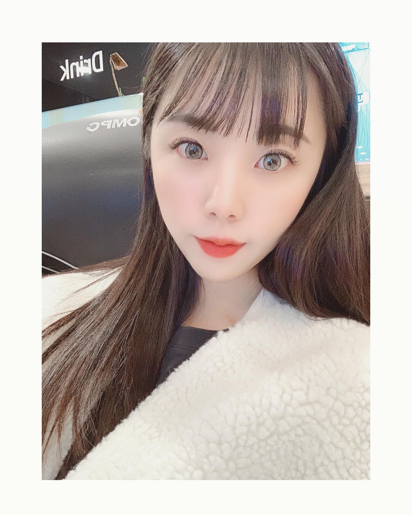 감기조심😞 .
.
.
#감기 #감기조심 #감기조심하세요#겨울이온다 #이불밖은위험해 #그래도나는출근 #f4f#f4follow 
#daily #instadaily