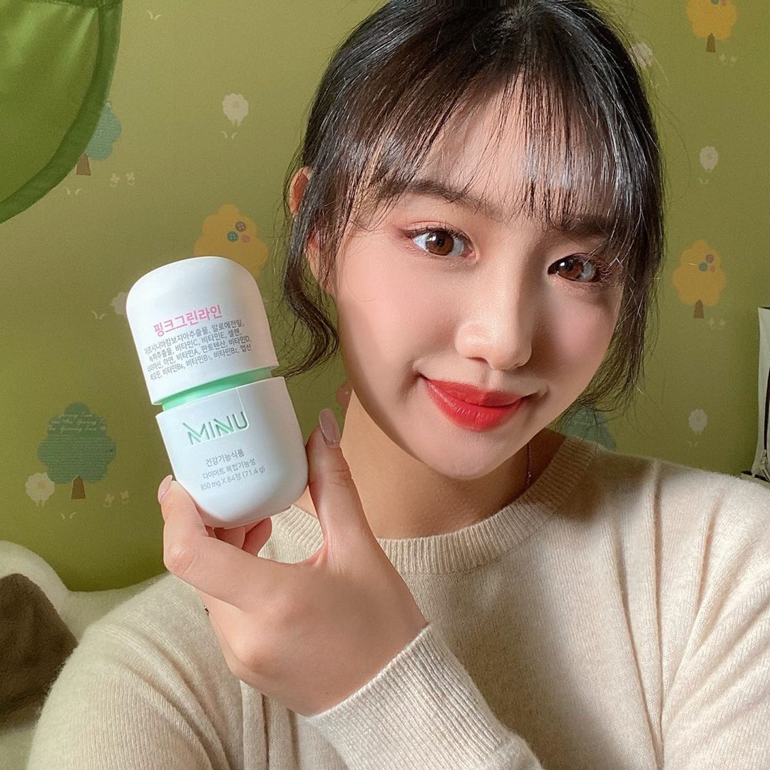 배또또 🦖 on Instagram: “늘 다이어트 하는 사람으로서 다이어트 보조제를 먹어볼까 싶다가도 부작용이 많다는 제품들이 많아 고민했는데 마침 미누 핑크그린라인을 알게되어 접해봤다요 🙂 미누 핑크그린라인은 탄수화물이 지방으로 합성되는 것을 막아주는 가르시니아 추출물과 체지방 감소에…”