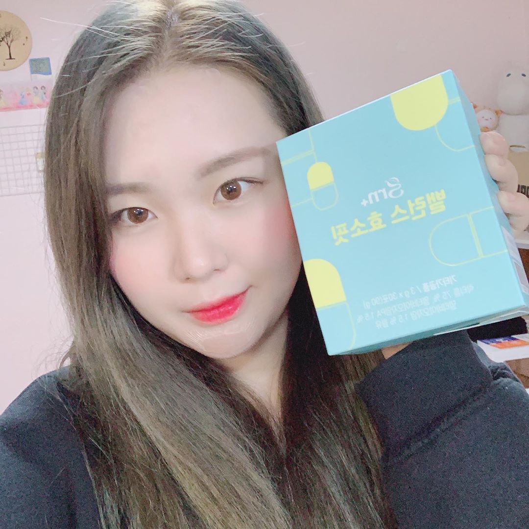 이다영💕(연아) on Instagram: “grn밸런스효소핏  편하게 한포씩 가방에 들고다니면서 먹기두 편하고 맛도 약간 레모나 먹는 맛이라 좋아요!  #grn #지알엔 #grn밸런스효소핏 #밸런스효소핏 #지알엔밸런스효소핏 #grn밸런스효소 #grn효소 #밸런스효소 #grn효소핏 #효소핏…”
