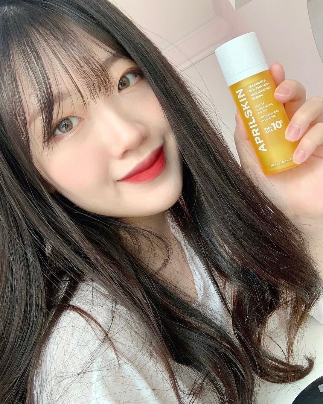  “#광고 잠든사이에 모공 타이트닝을 도와주는 “에이프릴스킨 카렌둘라 세럼”이예요! 넓어진 모공의 근본적인 원인인 피지를…”