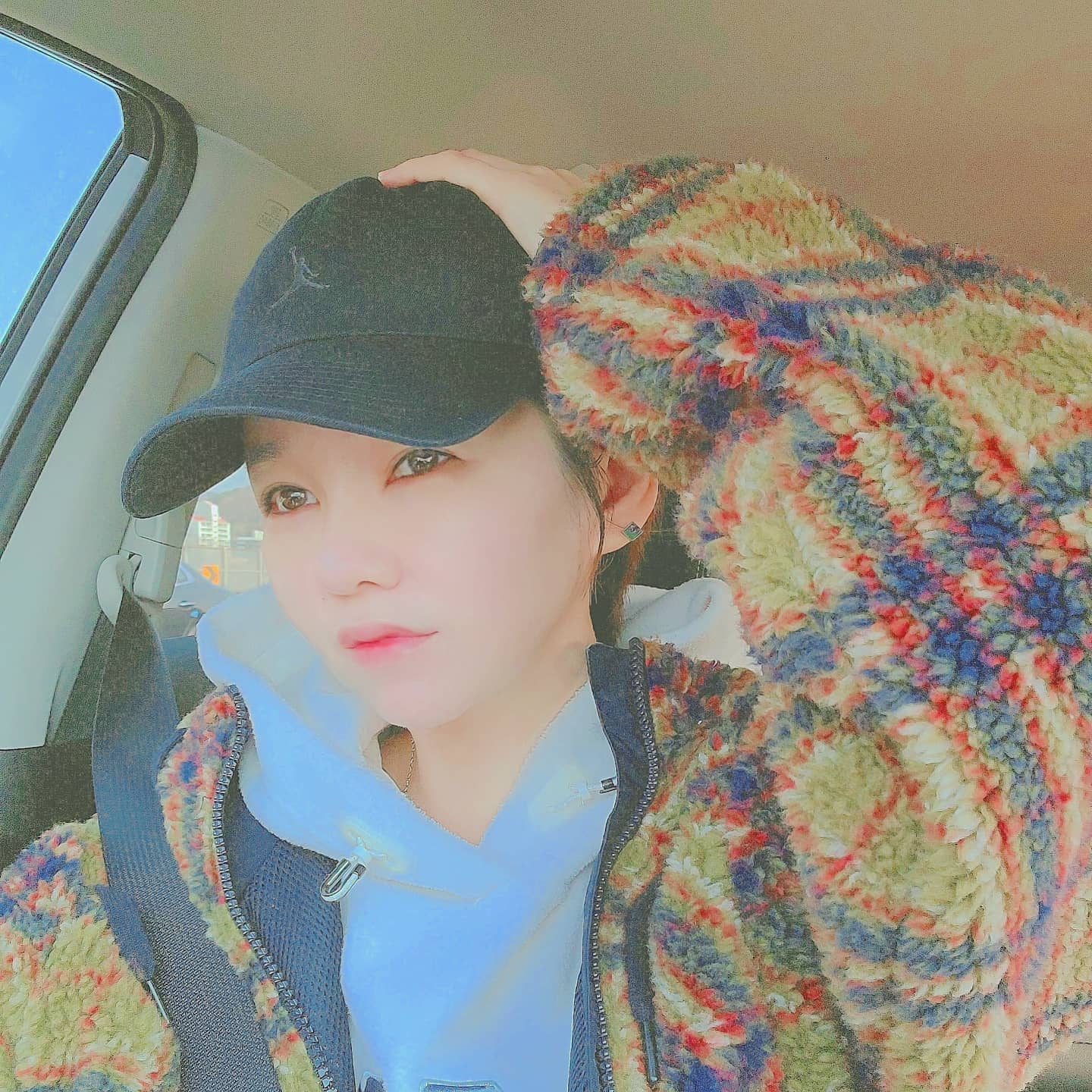 월욜 홧팅을 외치며 기세등등하게 출근하려는데 시동이 안걸림🥲

왜그러니 차야..왜 바쁜날만 골라서 그러는거니..🥲😭
핸들을 뽑아버리고 싶...

잘 참았다..
칭찬해👏🏻

#일스타그램 #직딩스타그램 #일상기록 #셀스타그램
.
.
.
.
.
.
.
.
.
.
#공스타 #데일리코디 #코디 #데일리패션 #여자코디 #데일리룩코디 #스타일 #일상스타그램 #일상그램 #인스타데일리 #소통스타그램 #팔로미 #인친환영 #뷰스타그램 #사진스타그램 #셀카 #강남 #셀기꾼 #셀스타 #일상룩 #멋스타그램 #오늘의코디 #얼스타그램 #생얼주의 #운전셀카 #차스타그램