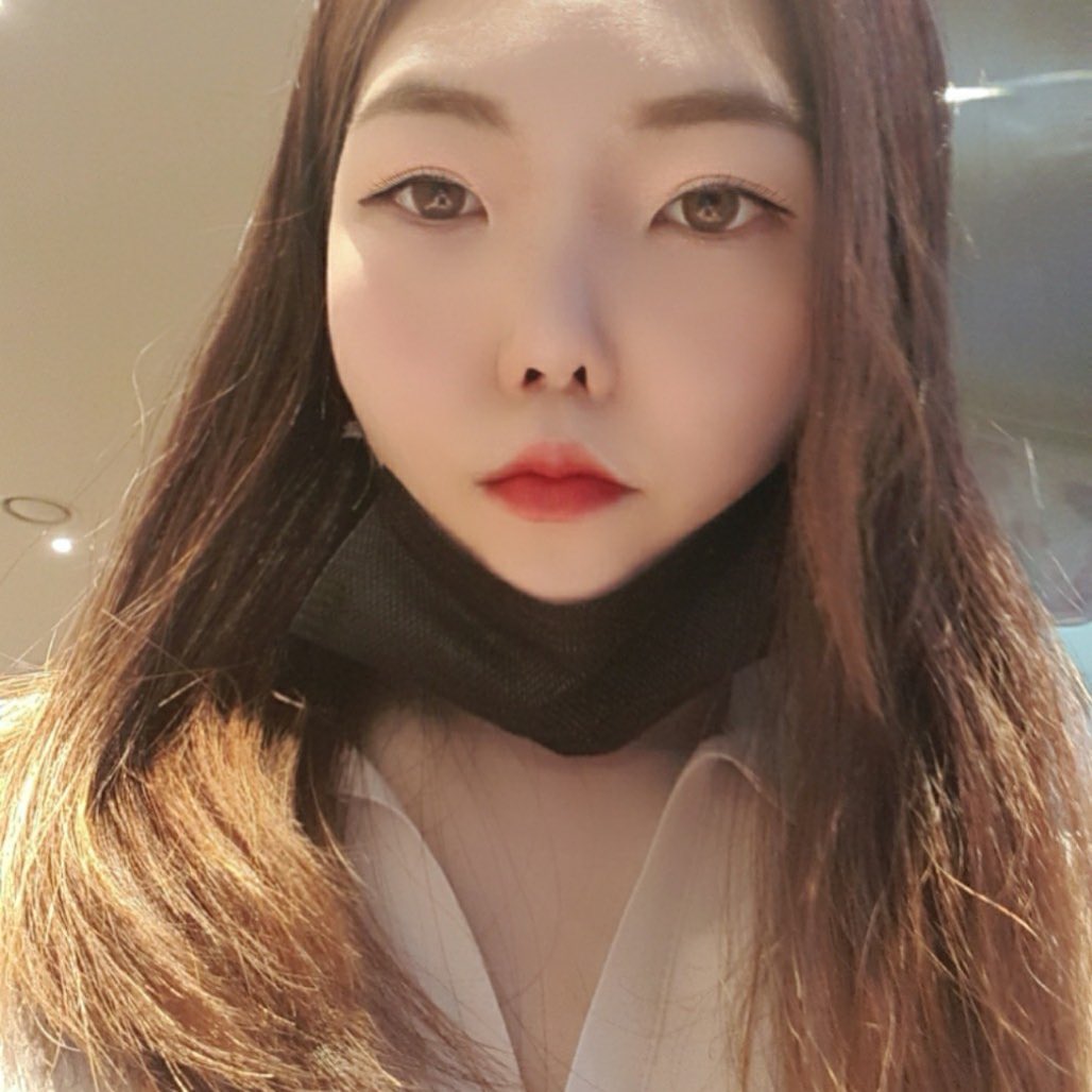 염색해볼까
봄이니까(?) 해보까😜