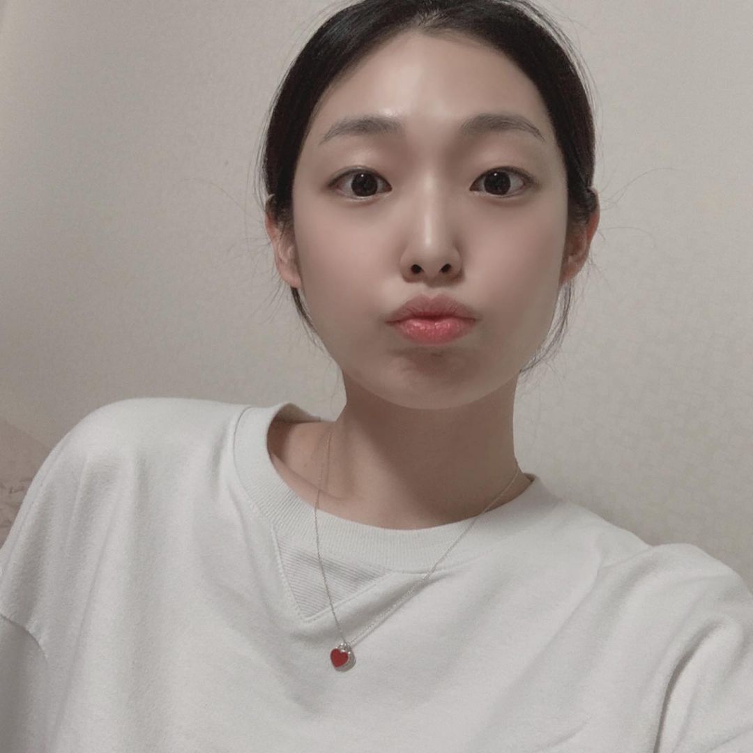  “#제품제공 무너진 피부장벽에 건강한 보습장벽을 선사해주는 보나쥬르 세라 바이옴 밸런싱 토너💧 보나쥬르만의 액티 바이옴 성분으로 건강한 피부와 맑고 탄력있는 피부결 케어까지! 게다가 마르지 않는 보습장벽으로 더 강력한 보습 장벽을!! 친환경…”