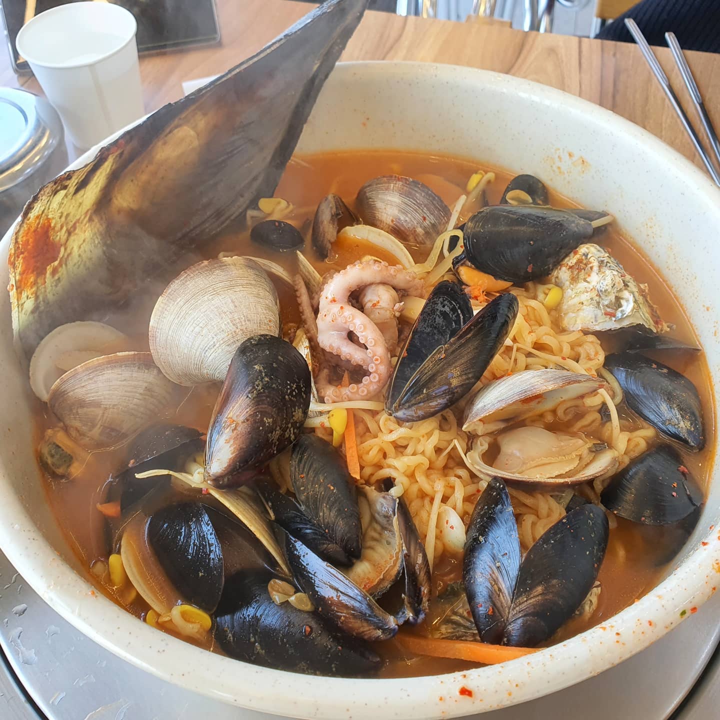남편따라 급 오이도행
해물이 실하긴한데 면이뿔어써엄😟
나혼산에서 본 기억에 찾아간
#기안84해물라면
바다사진은 안찍고 라면만찍었네ㅎㅎㅎ