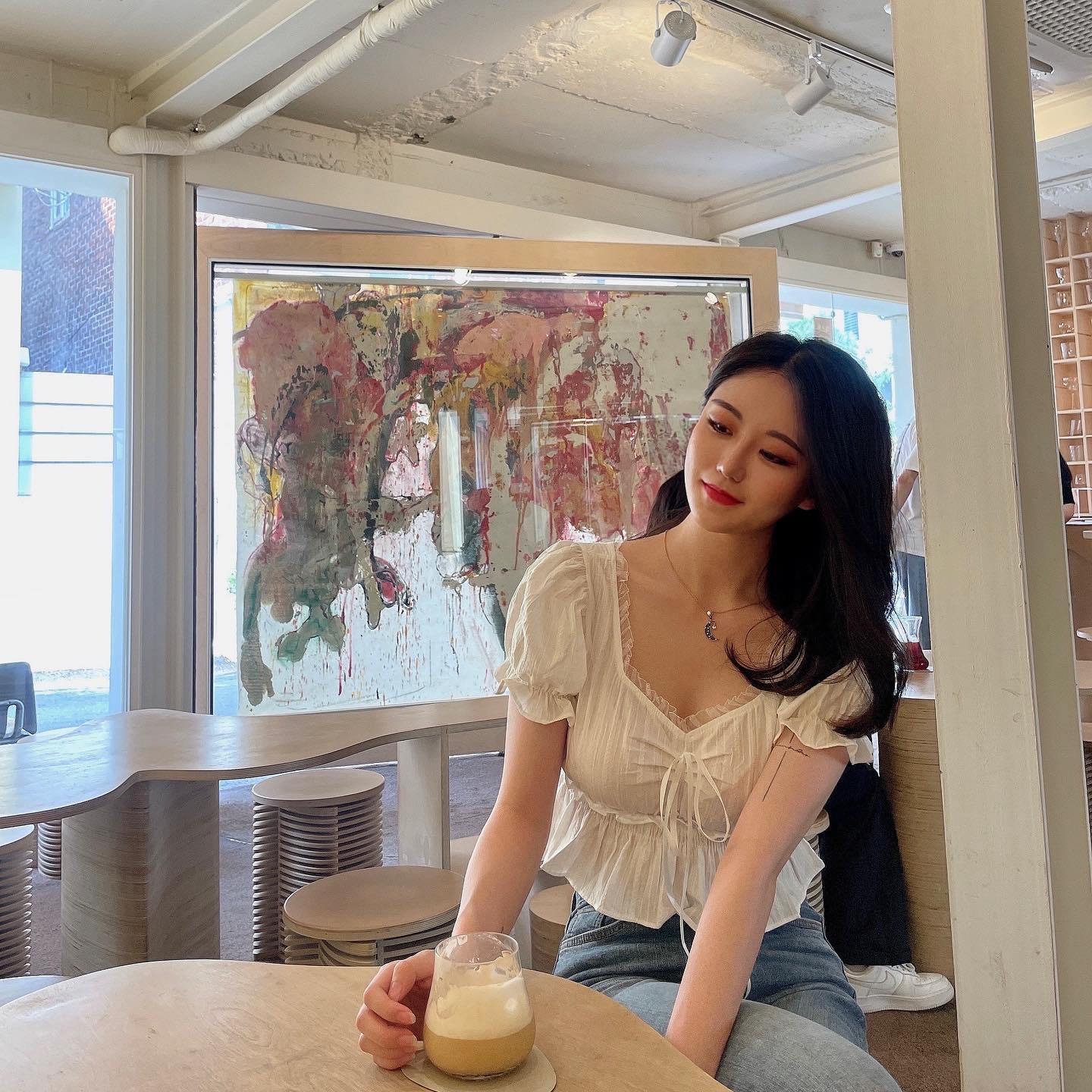 2쁜chuck📸
.
.
.
.
.
.

#갤러리 #카페 #이태원맛집 #이태원카페 #이태원술집 #서울카페 #서울카페추천 #컨템포러리1 #사유 #홍대카페 #홍대맛집 #강남맛집 #강남카페 #강남술집 #가로수길맛집 #가로수길카페 #샤로수길 #성수동카페 #서면맛집 #서면카페 #서울 #셀스타그램 #selca #selfie #likeforlikes #선팔 #맞팔해요 #좋아요반사 #좋반테러 #interiordesign