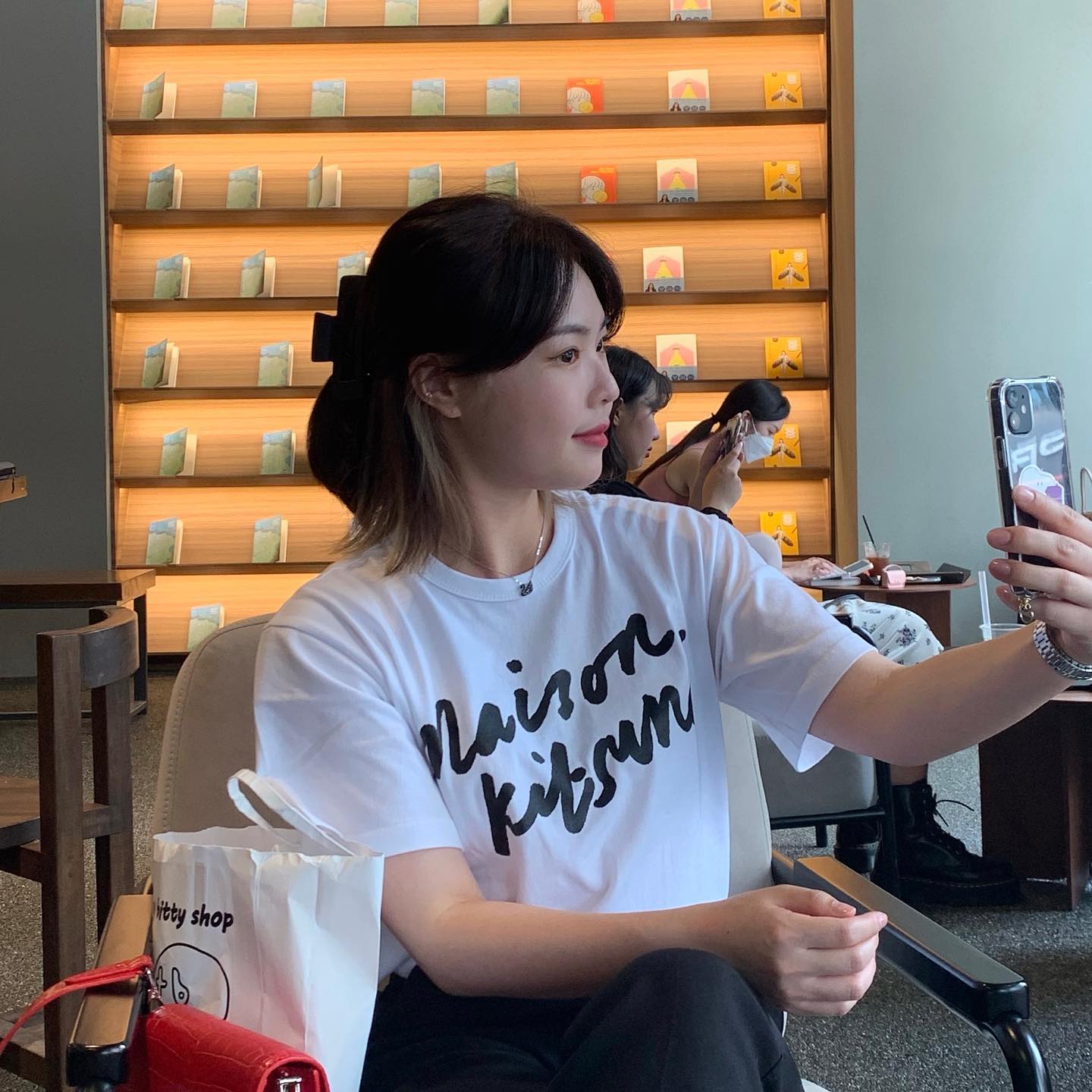 탈색을하면 기분이 조크든요 ,
.
.
.cafegm_