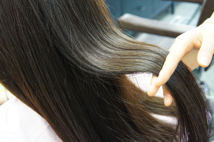 사당미용실 에이컨셉 이수점에서 모발클리닉 받고 머릿결 찰랑찰랑 :)