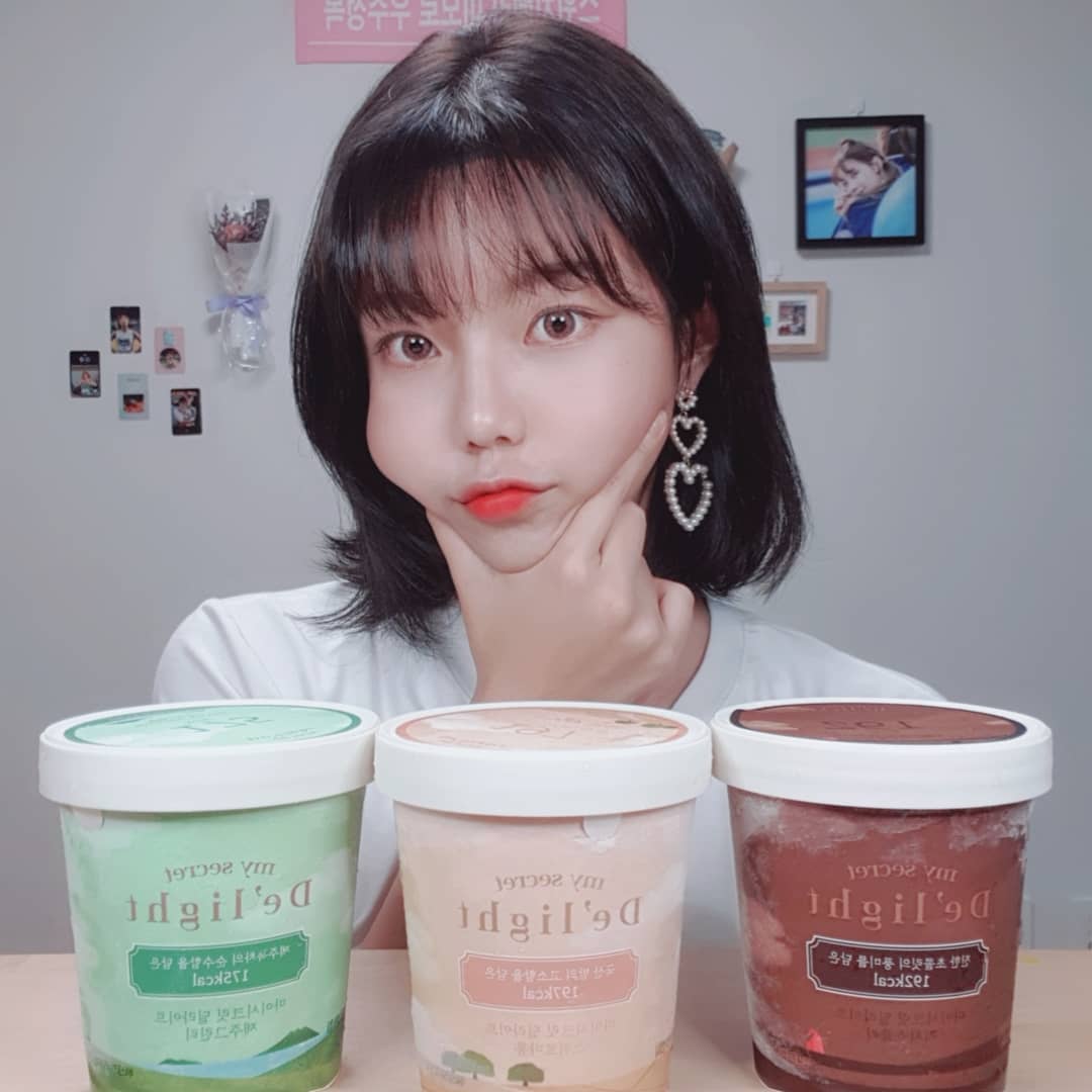 김하나 치어리더☝️ on Instagram: “내 최애 간식 아이스크림🍦 이제 다이어트할때도 먹을수있어요! 파인트 크긴데 100kcal대라니,, 심지어 쫀득쫀득한 식감에 부족함 없는맛까지🙆‍♀️ 심지어 와디즈 펀딩을 통해 40%할인도 하고있다는점❗❗❗ #마이비밀 #마이비밀아이스크림…”
