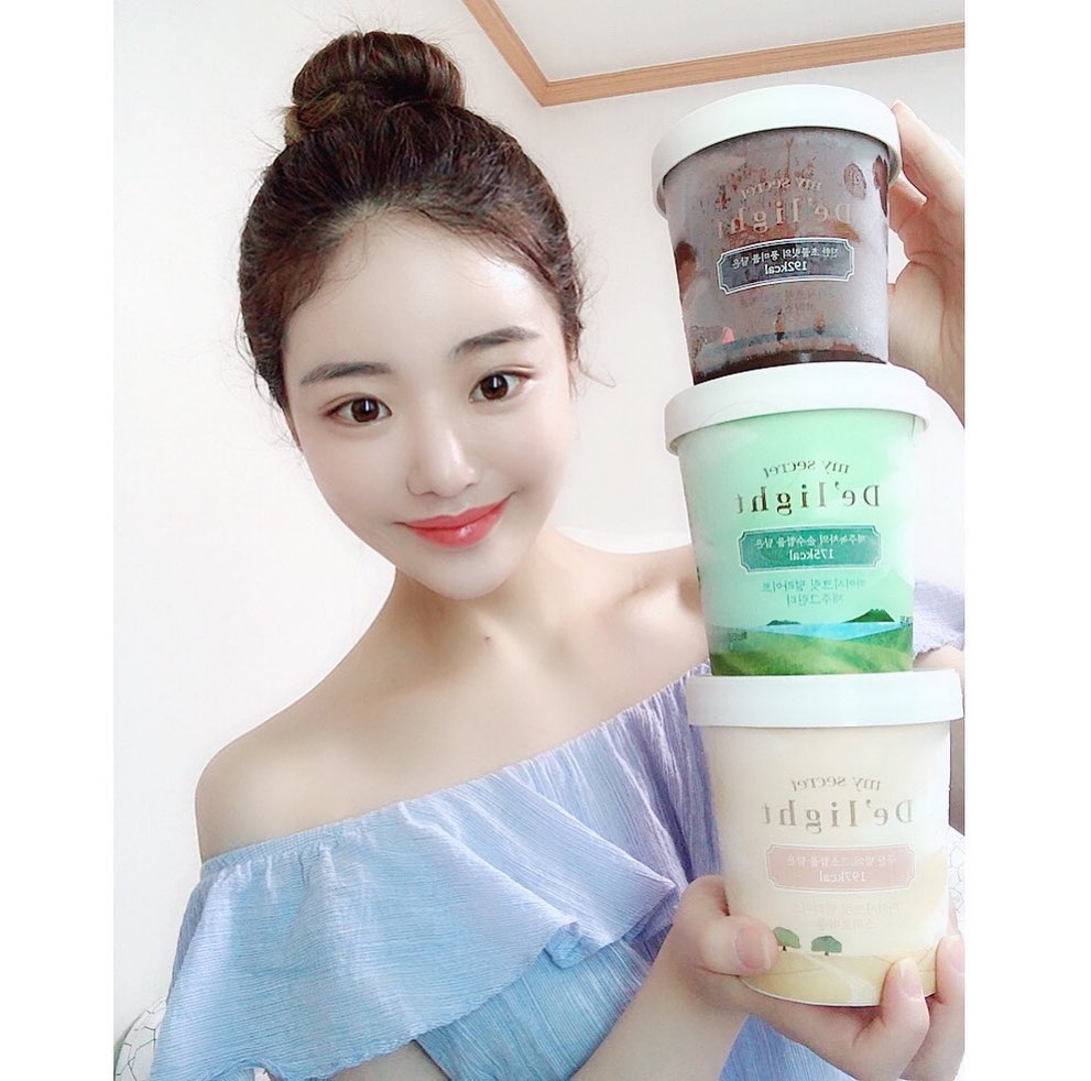 문새암🦄💜🌈💖 on Instagram: “. 여름 준비물!! 내 사랑 아이스크림!!🍨🍦💛 요렇게 큰 파인트 한통에 100kcal !! 저칼로리니까 다 먹어야지잉😛💕 덥고 짜잉날땐 아이스크림 앞으로 가즈앙! . 마이비밀 아이스크림은 와디즈 펀딩을 통해 40%할인중!!:) . . . #마이비밀…”