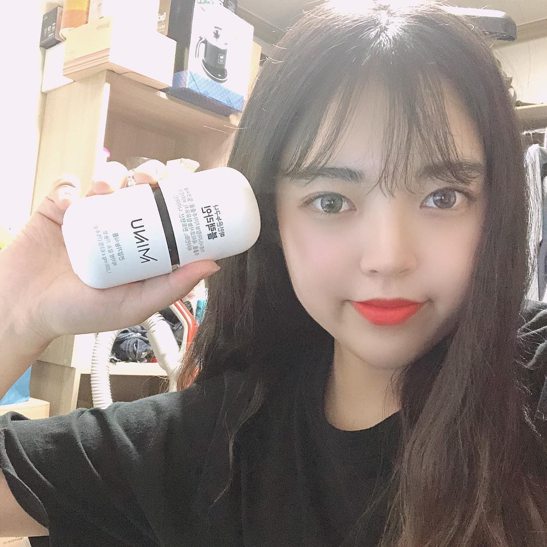 세인🧚🏻‍♀️ on Instagram: “하루에 한 번만 먹어도 돼서 짱짱 편하고 식단을 관리하면서 하니까 살이 빠진당 끝까지 먹고 또 사먹어야겠다!! 운동도 같이하면 볼 살 안녕 할 수 있겠다ㅎㅎㅎ . . . . . . #MINU, #미누, #미누레드큐텐, #미누블랙라인, #블랙라인,…”