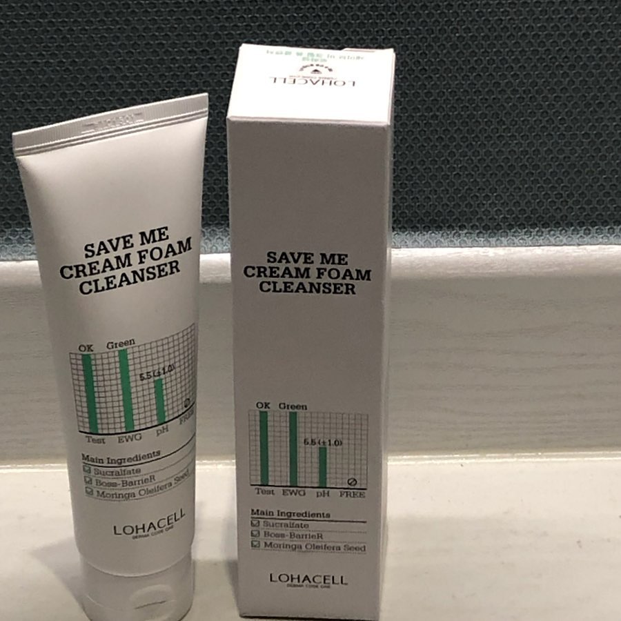 @27.im on Instagram: “피부에 필요한 모링가와 5가지 세라마이드 판테놀, 히알루론산 등 좋은 성분은 사용하되, 배제햐야할것은 배제한  약산성 폼클렌징 👍🏼👍🏼 완전 피부 보호용 폼클렌징🥺  2주정도 꾸준히 사용해본결과 세정력도 넘 좋구 쫀존한  타입의 텍스쳐라 거품도 잘남…”