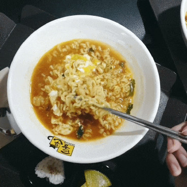 상동역 만화카페 통툰을 다녀왔다.